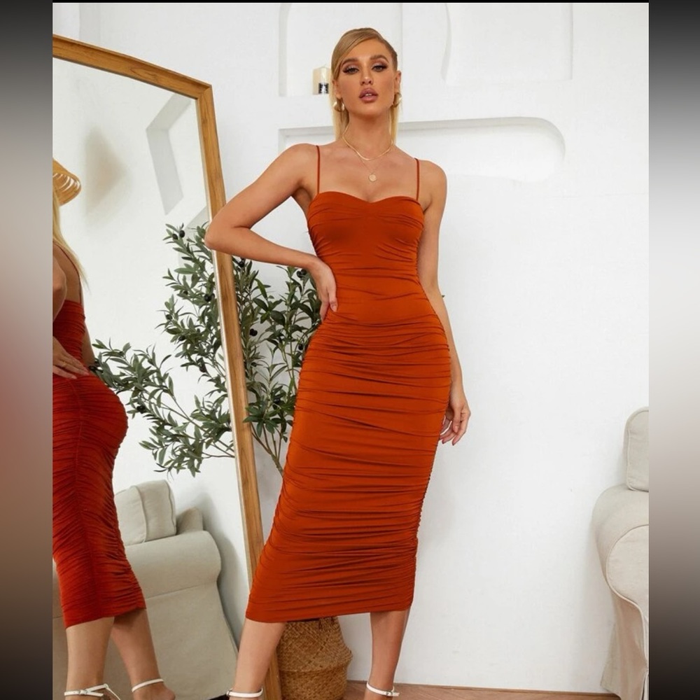 Rouched Bodycon Midi Dress